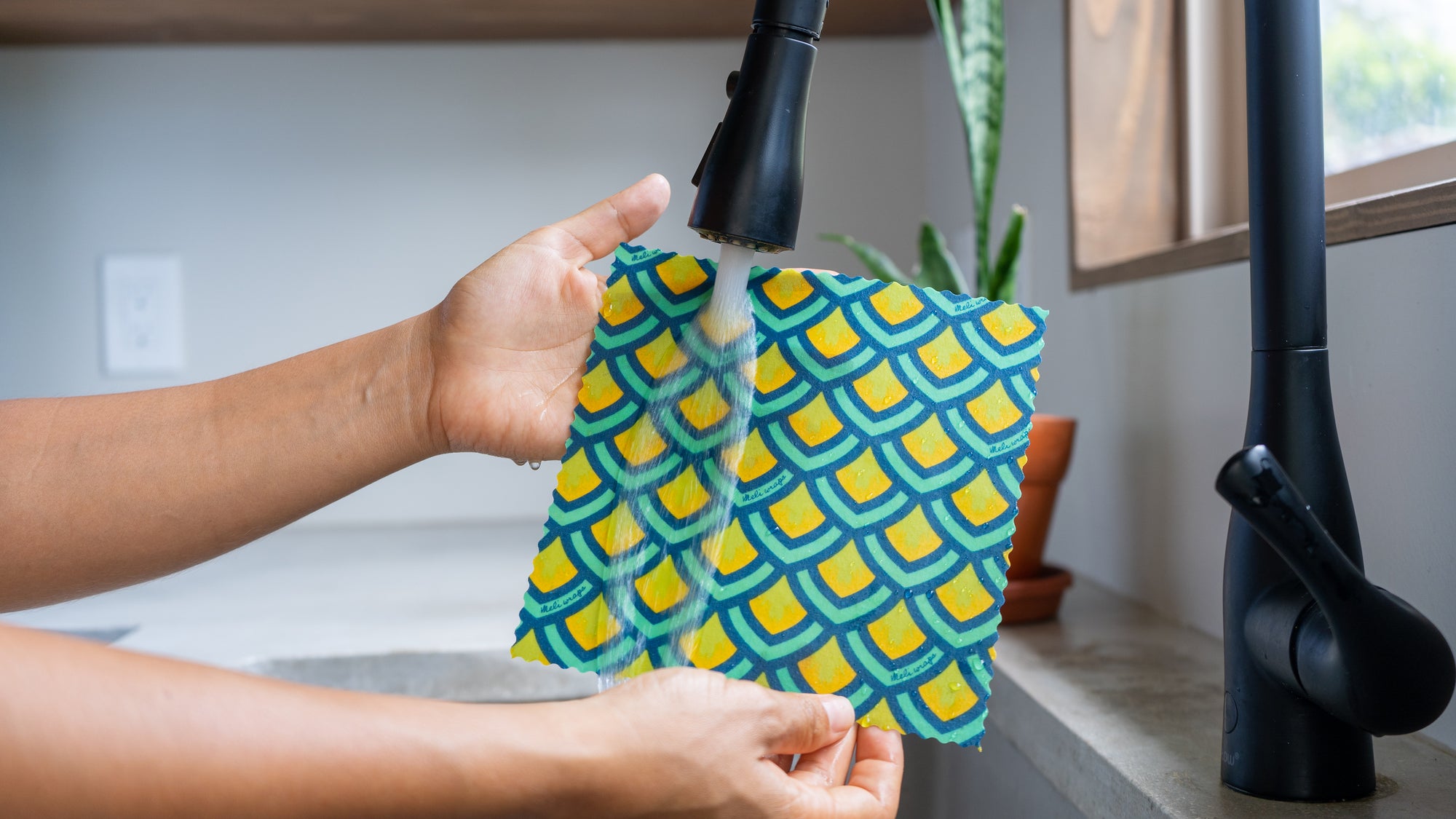 Beeswax Wrap Bulk Roll - Scales Print